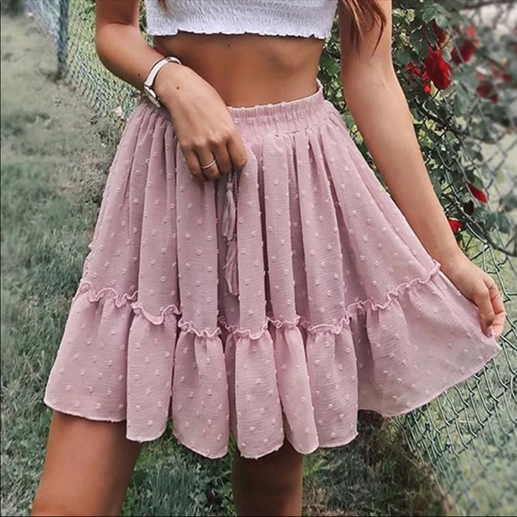 Boutique Dresses & Skirts - ✨HOST PICK✨DOTTED SWISS FLOWY SKIRT IN BLUSH
